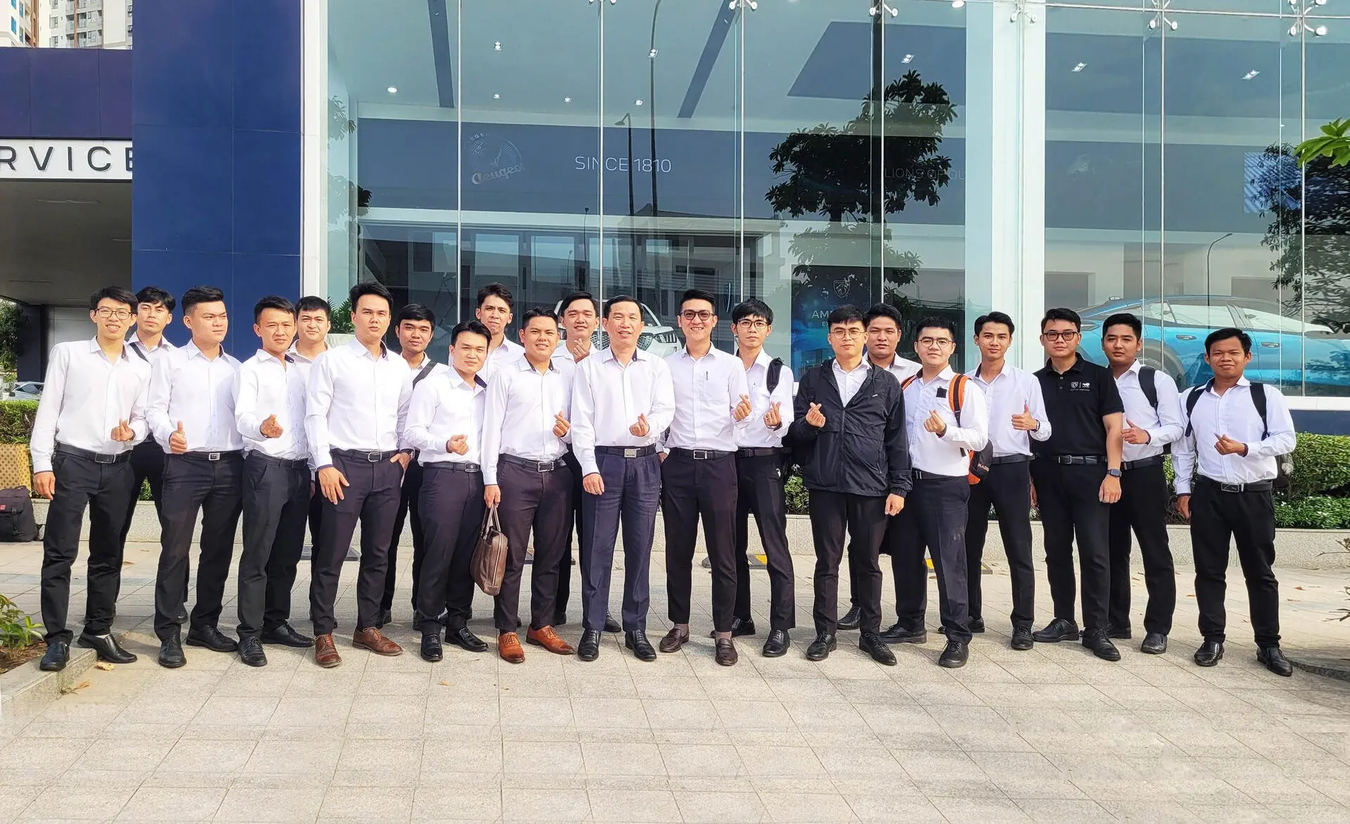 THACO AUTO Đà Nẵng nâng cao kỹ năng tư vấn và CSKH cho đội ngũ TVDV Peugeot